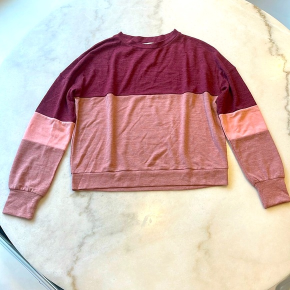 Beach Riot Sweaters - NWOT BEACH RIOT CREWNECK COLORBLOCK SWEATER. M